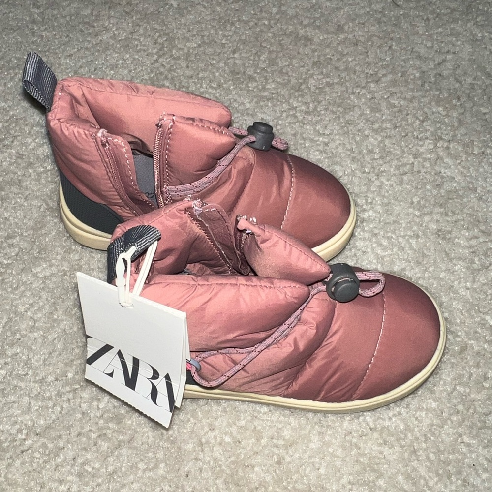 NWT Red Toddler Winter Boots size 6.5